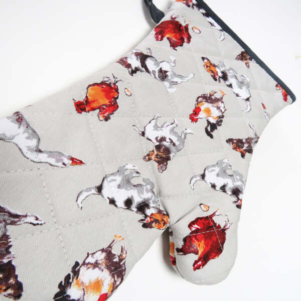 Farmyard Frolics Oven Mitt