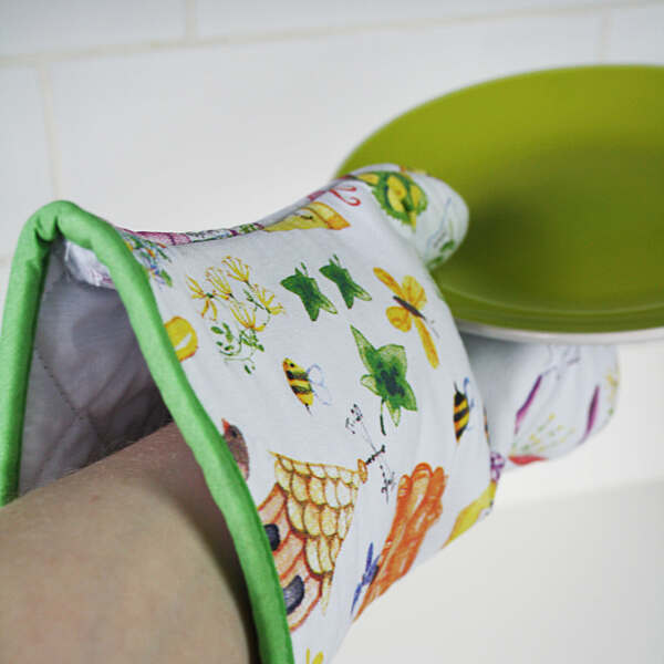 Herb Garden Oven Mitt