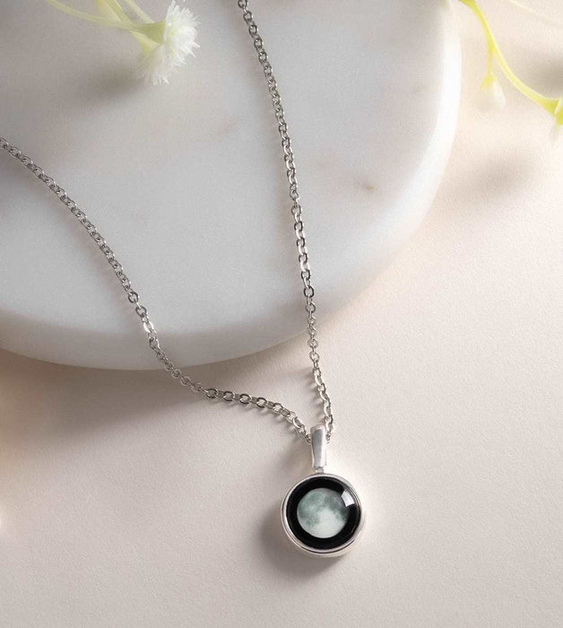 Moonglow Necklace 2D