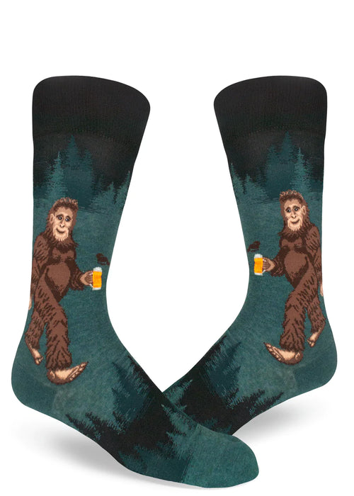 Sasquatch Loves Beer Mens Socks