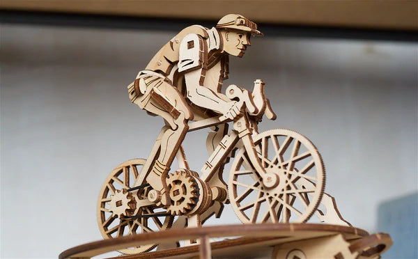 Automaton Cyclist