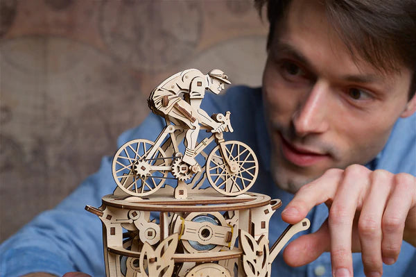 Automaton Cyclist