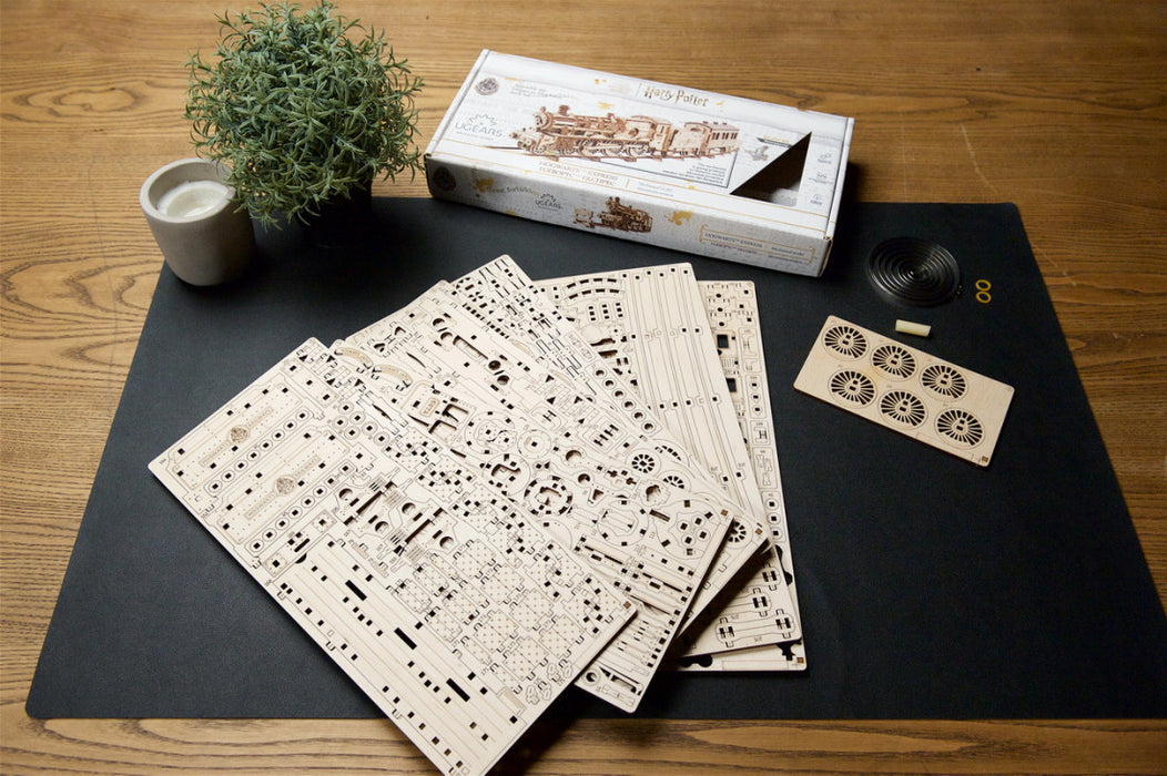 UGears Hogwarts Express