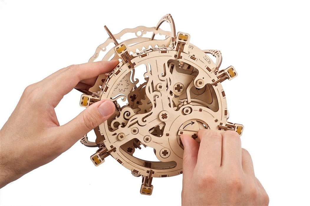 UGears Mechanical Aquarium