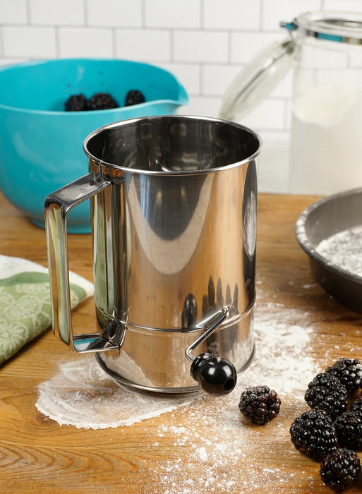 Crank Flour Sifter 3 Cup