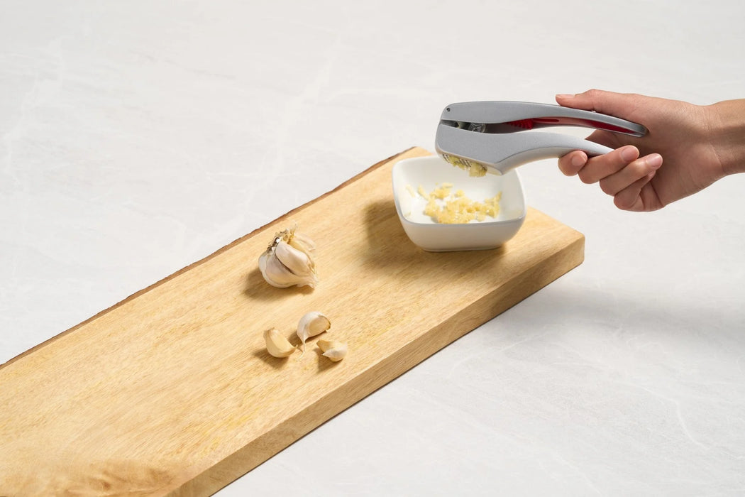 Susi 3 Garlic Press