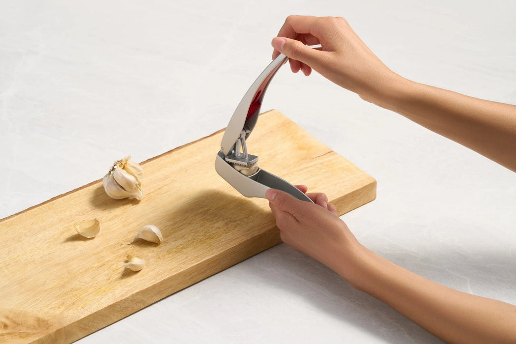 Susi 3 Garlic Press