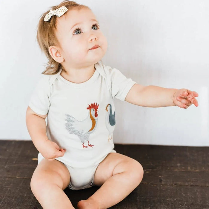 Applique Onsie Chicken 12-18mos