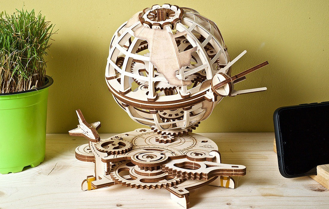UGears Globus